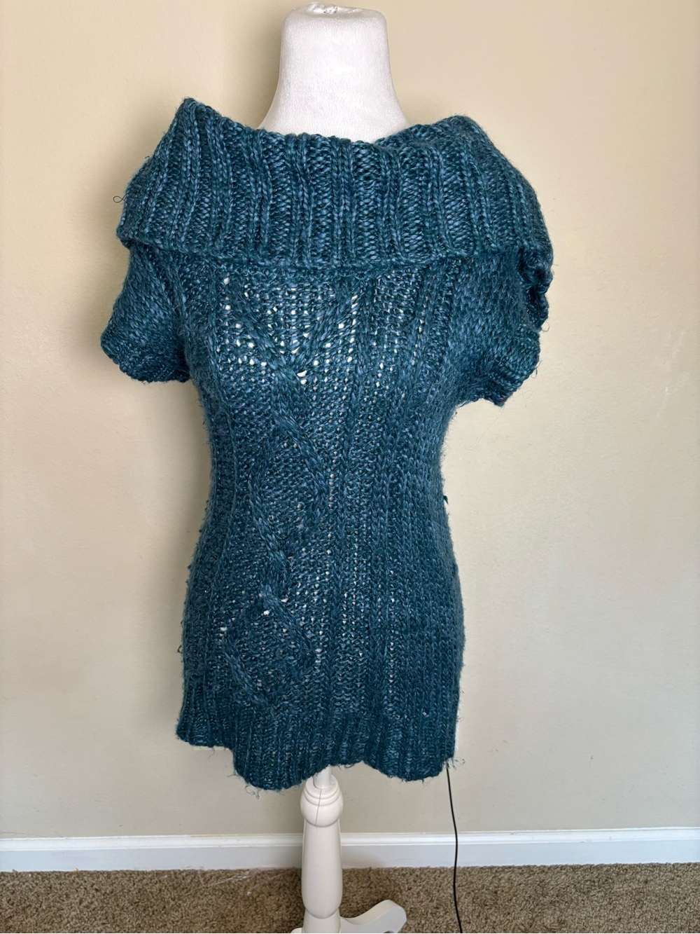 Mudd Y2K Women’s Teal Super Soft Slouchy Knit Short Sleeve Sweater Size Large